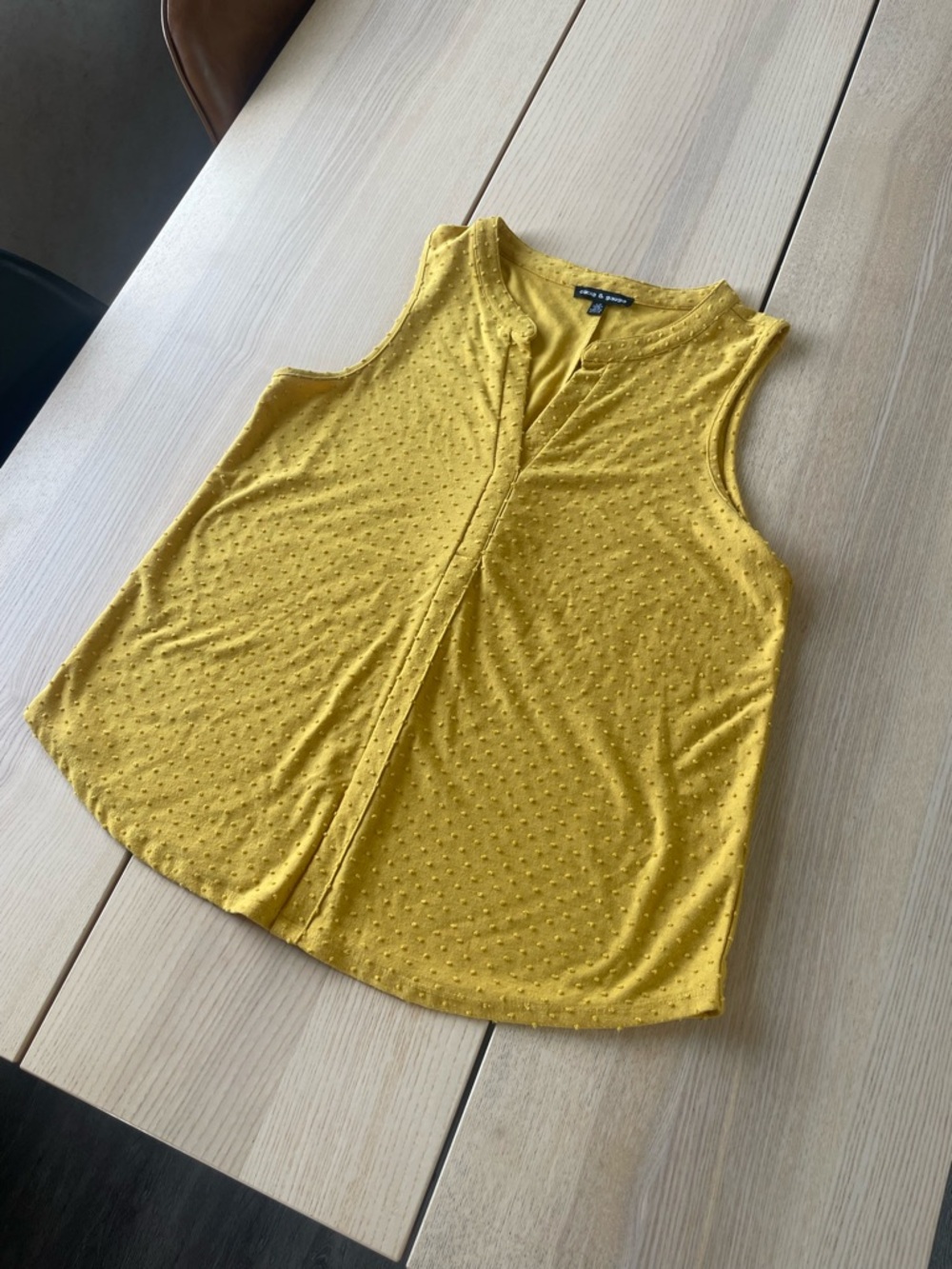 Cable and Gauge Sleeveless V-Neck Blouse Yellow ladies large top